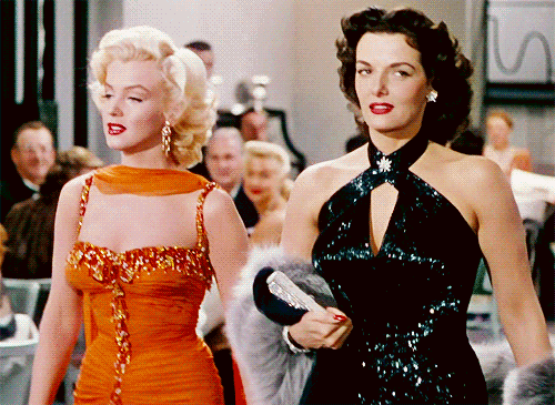 Dorothy y Lorelei de Gentleman Prefers Blondes.