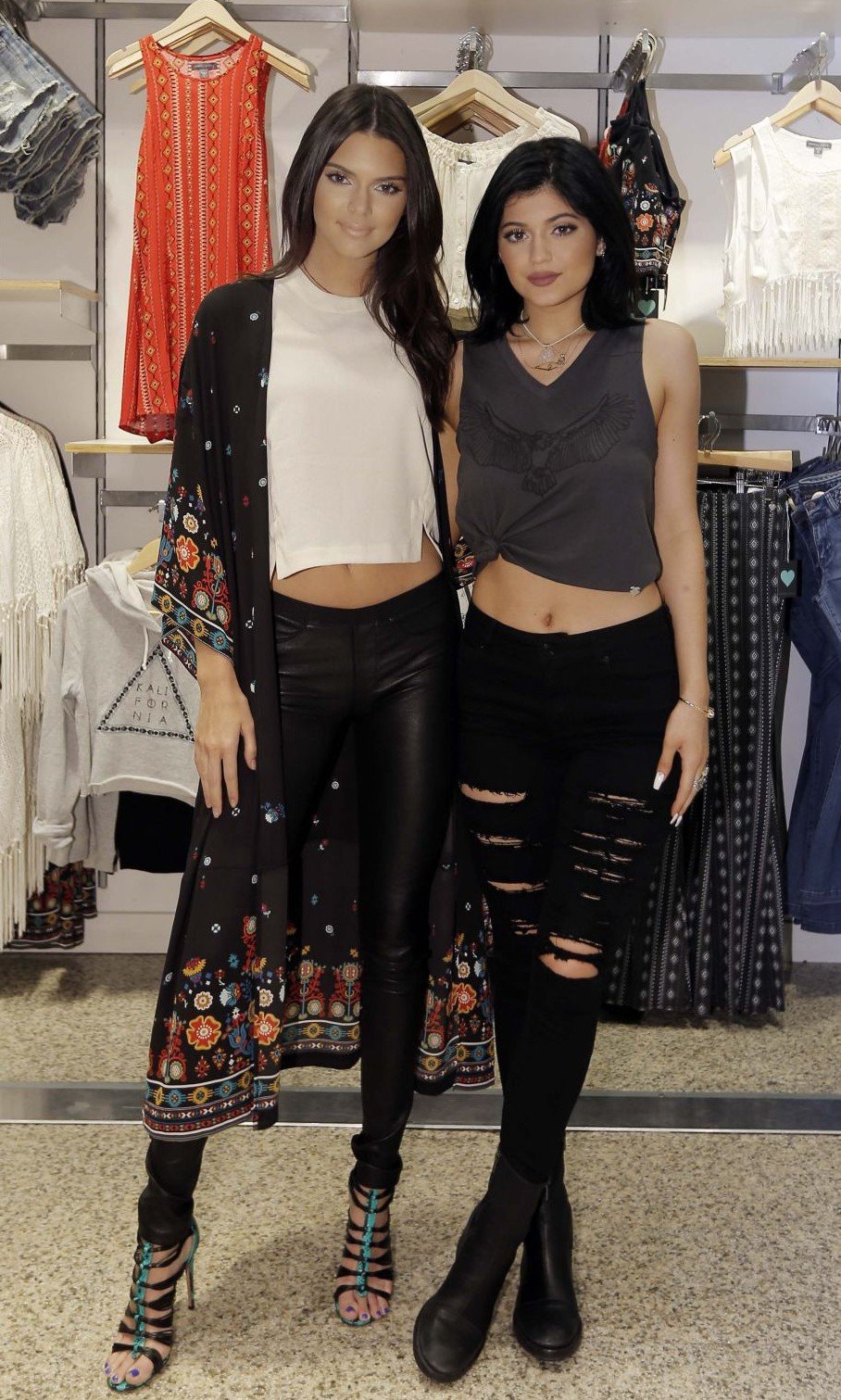 Las Jenner durante el lanzamiento de una de sus tiendas en 2014