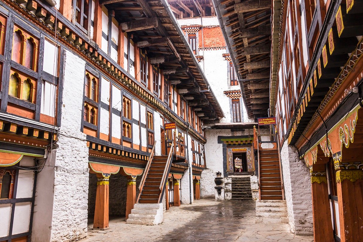 El impresionante Dzong de Jakar, Bután.