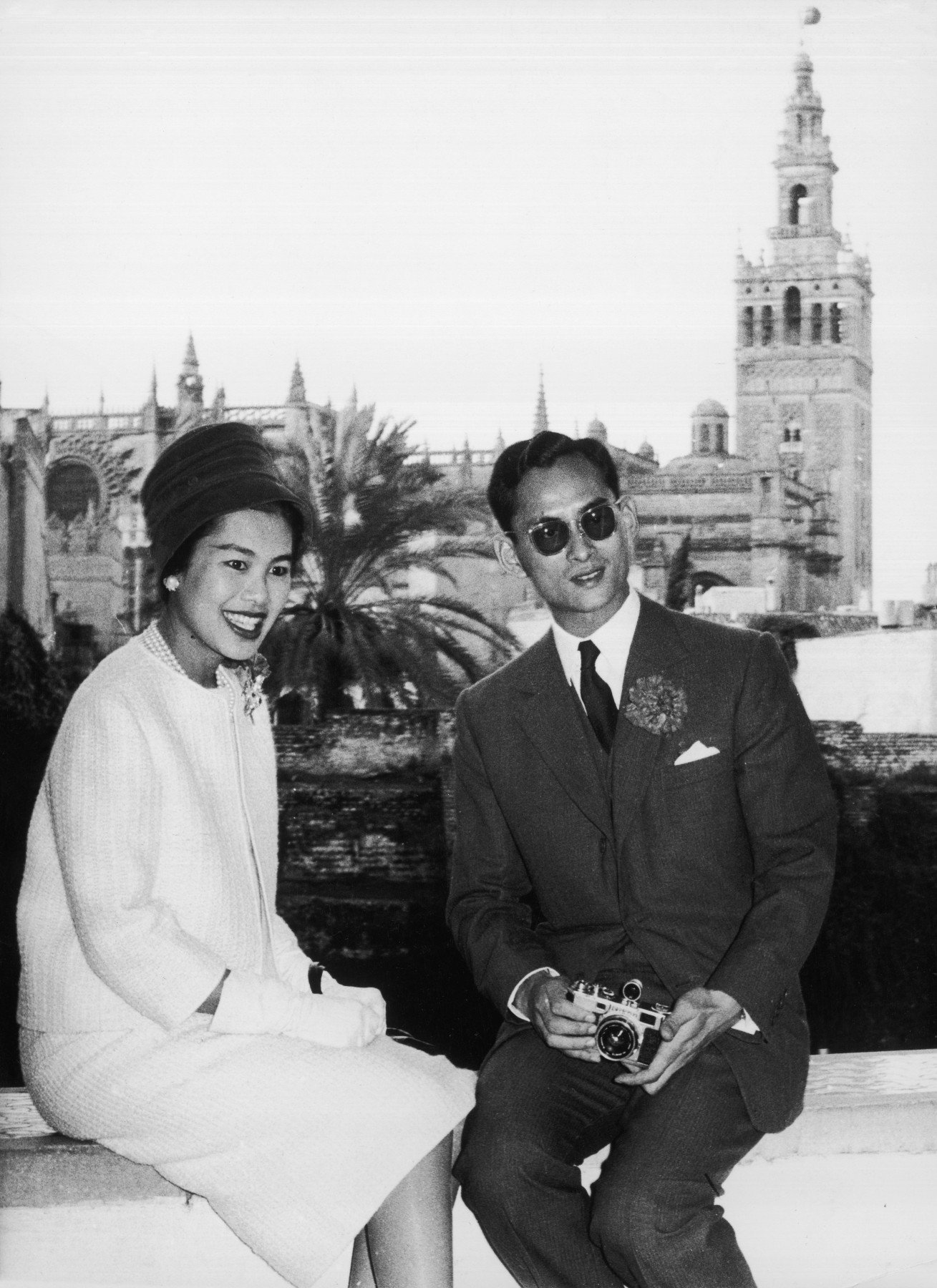 Los reyes de Tailandia durante una visita a España en 1960. Vía Smedia.com