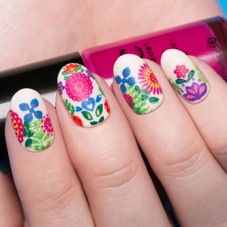 Ideas de nail art para el mes patrio | Revista KENA México