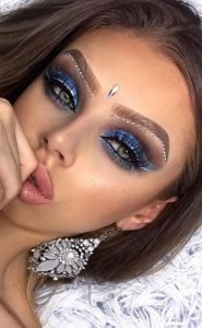 make up azul cósmico