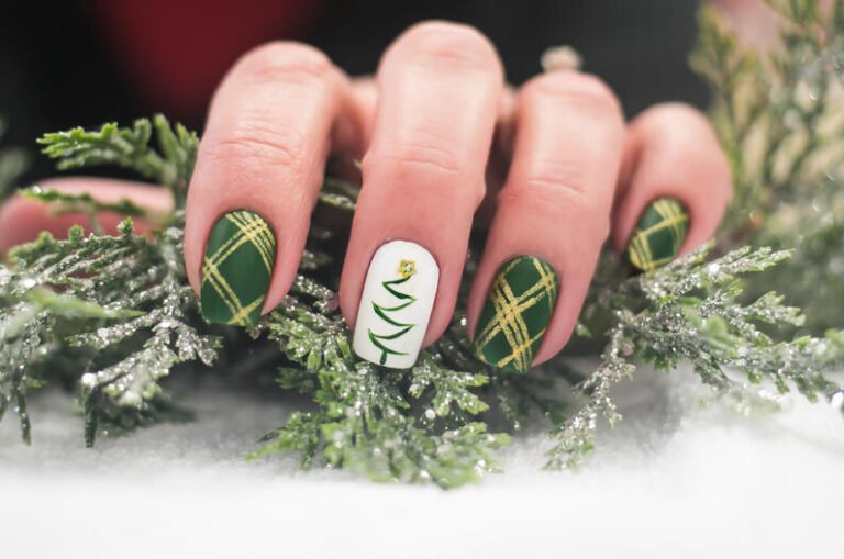 Manicure navideño para demostrar que no eres el Grinch | Revista KENA ...