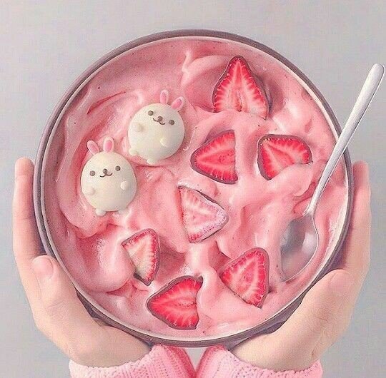 Pink smoothie bowls