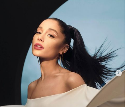 Peinados con coletas, Ariana Grande confirma tendencia | Revista KENA México