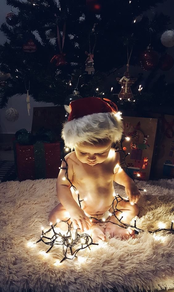Fotos divertidas y navideñas para tu bebé. Foto: maria belandi en Pinterest 