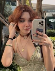 Beth Cast ¡desmenucemos su estilo! | Revista KENA México