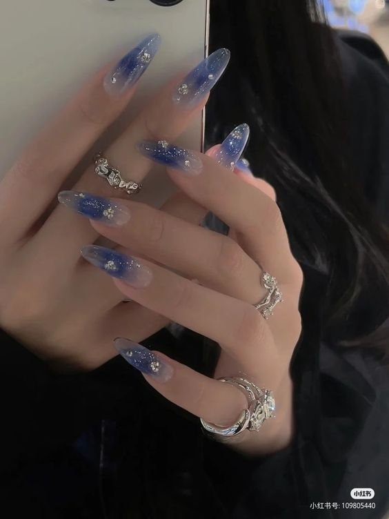 Blush nails