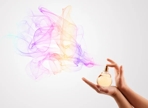 Elige el mejor perfume con etos tips. Foto: ra2studio en Depositphoto