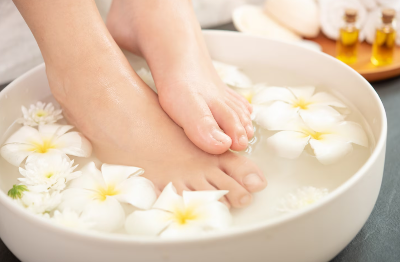 ¿Pies perfectos navidad? Con los tips de Kena. Freepik