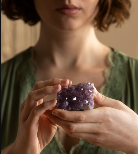 Utiliza cristales energéticos, son efectivos al 100