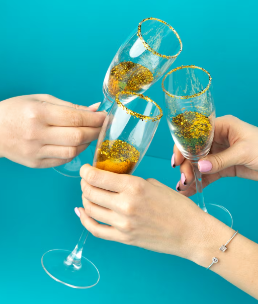 ¿Cómo celebrar metas cumplidas? Un brindis sinbólico es la opción