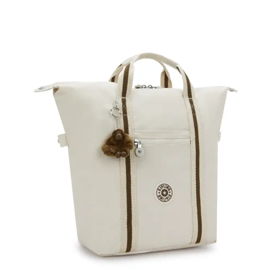 Moda funcional con accesorios para mujer