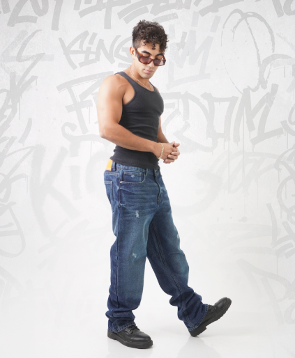 Relaxed straight jeans