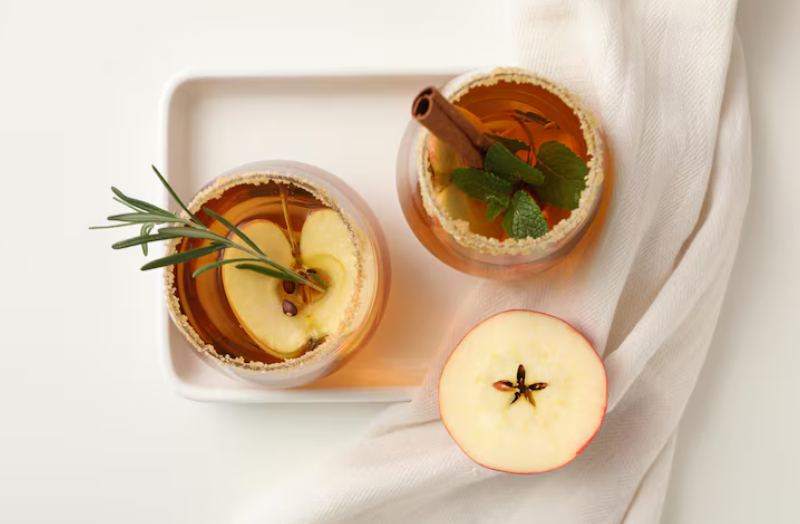 Bebidas refrescantes con manzana