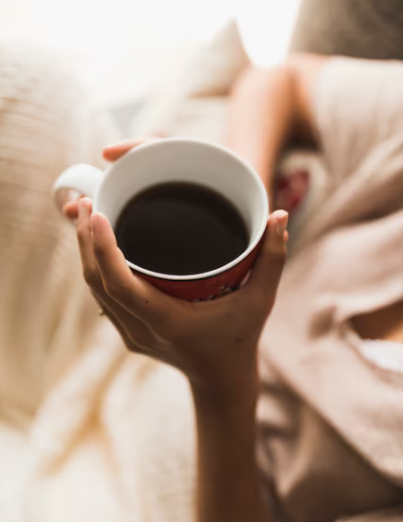 Manifestar deseos con tu primera taza de café